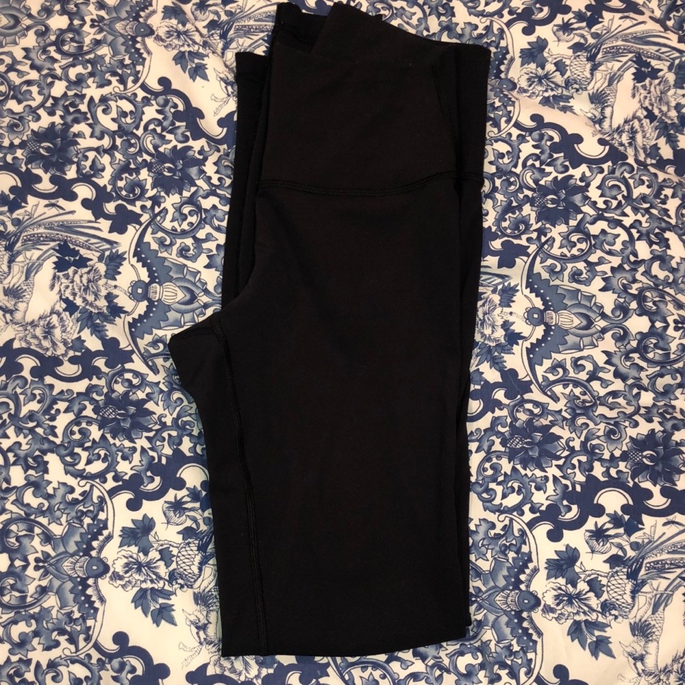 Black Lululemon leggins!